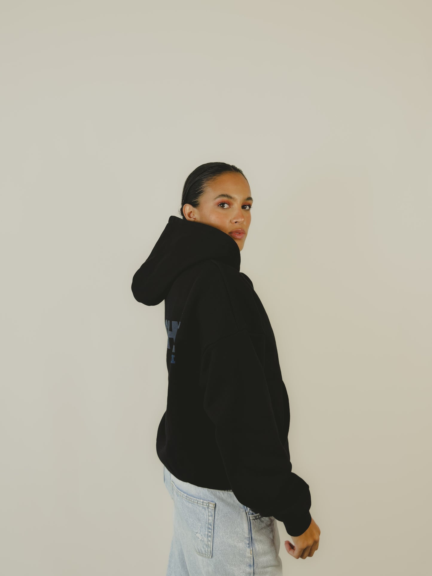 Core Hoodie in Carbon Haze